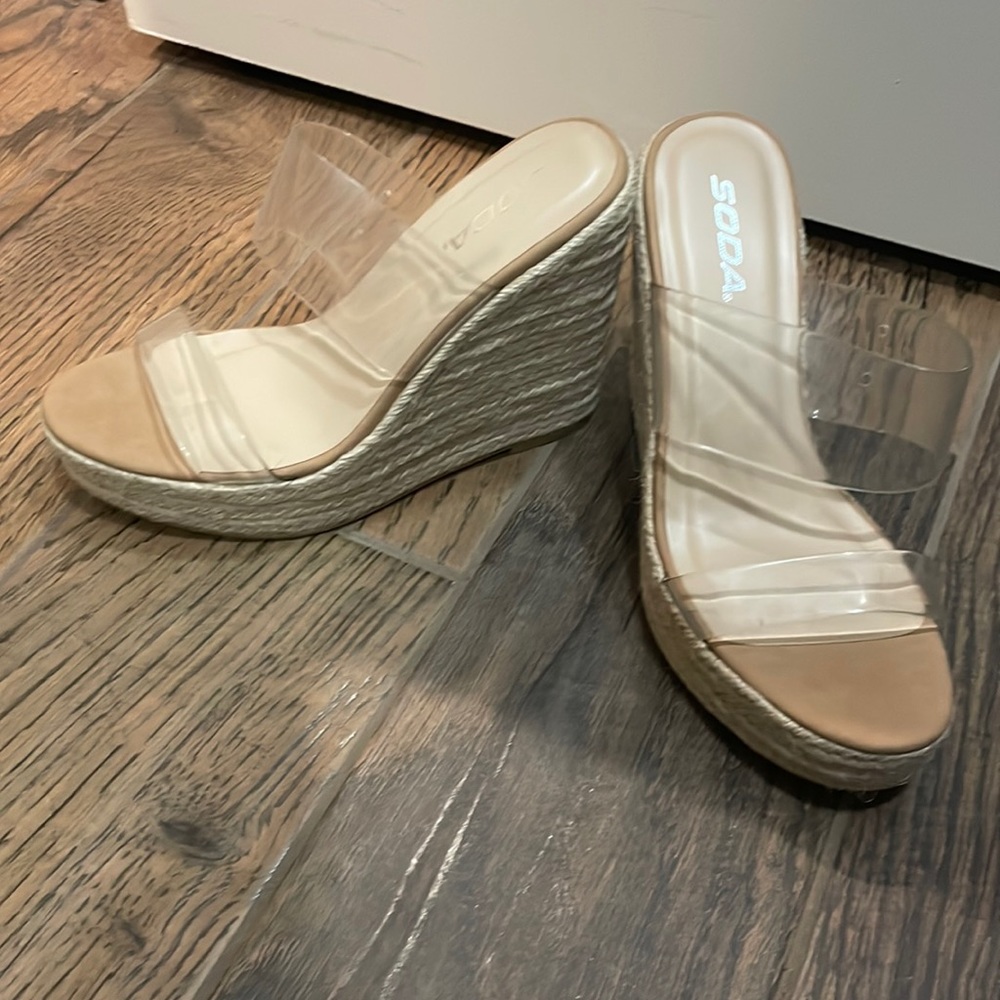 New Soda Size 8 Wedges